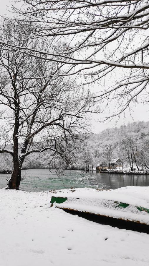 Smaragd River Near Rastoke & Plitvice Lakes Slunj Εξωτερικό φωτογραφία
