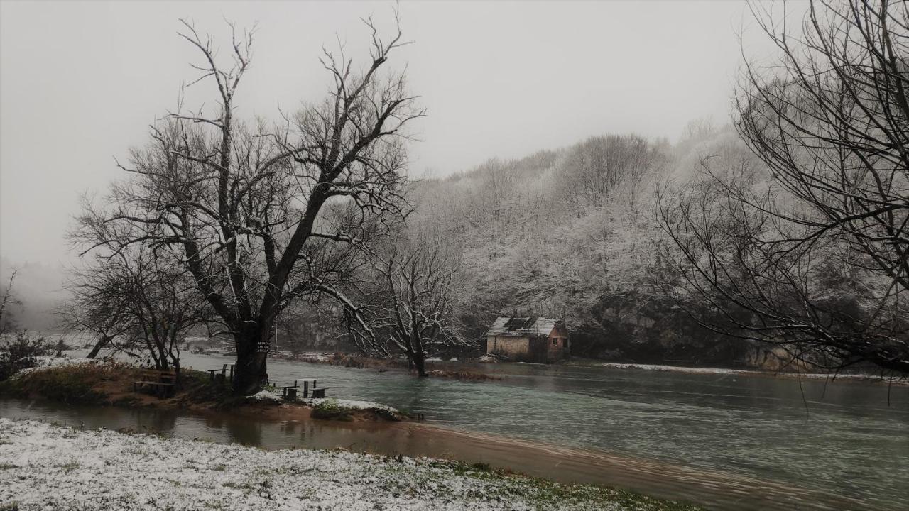 Smaragd River Near Rastoke & Plitvice Lakes Slunj Εξωτερικό φωτογραφία